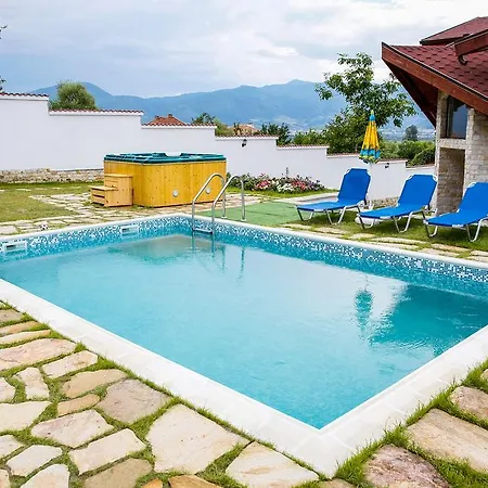 слънчев рай Πανσιόν 4*