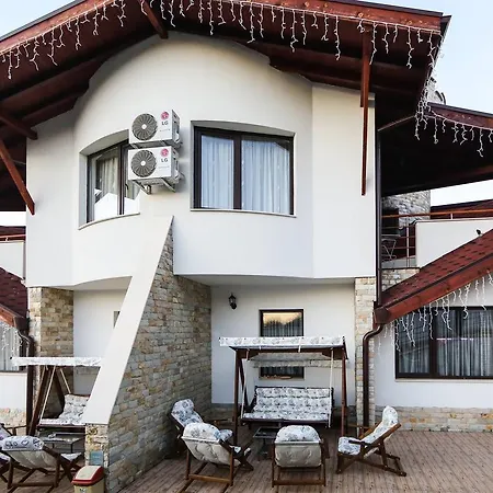 слънчев рай Πανσιόν Marchevo