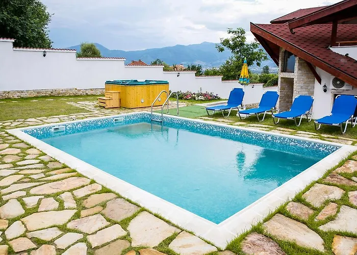 слънчев рай Къща за гости 4*