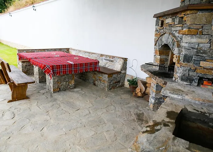 Maison d'hôtes слънчев рай 4*