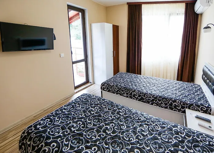 Maison d'hôtes слънчев рай 4*